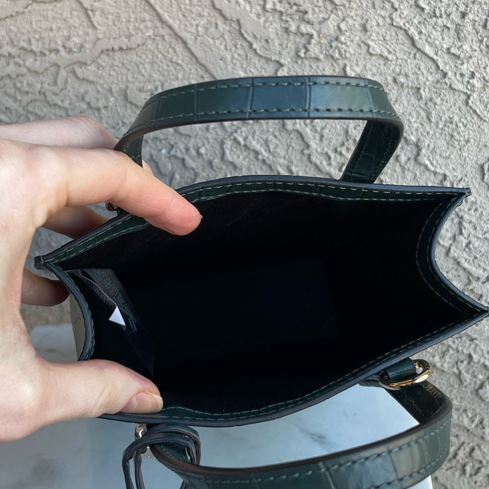 MARC JACOBS Dark Green Croc Embossed Leather Mini Crossbody Micro Tote Bag - Picture 13 of 15